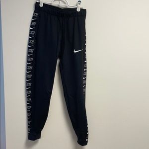 Nike joggers